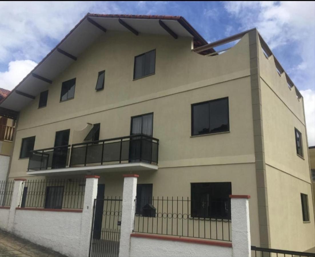 Apartamento Vista Da Montanha Nova Friburgo Luaran gambar